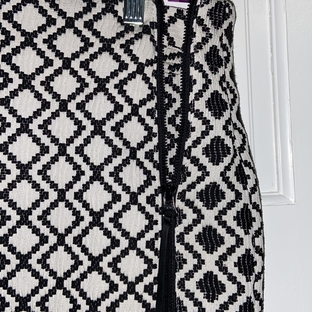 Women’s skirt - Picture 3 of 5